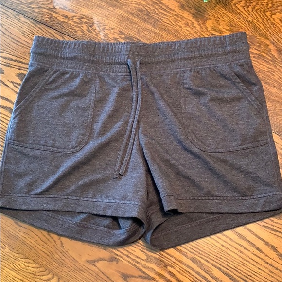 32 DEGREE COOL Pants - 32 DEGREE COOL CHARCOAL GRAY SHORTS